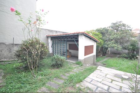 Casa à venda com 160m², 3 quartos e 2 vagasQuintal