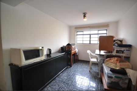 Casa à venda com 160m², 3 quartos e 2 vagasQuarto de Serviço