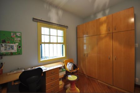 Casa à venda com 160m², 3 quartos e 2 vagasQuarto 2