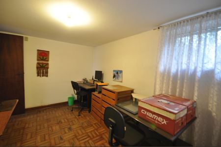 Casa à venda com 160m², 3 quartos e 2 vagasQuarto de Serviço