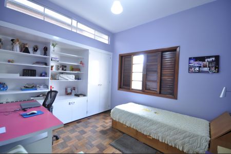 Casa à venda com 160m², 3 quartos e 2 vagasQuarto 3