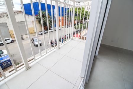 Varanda de apartamento para alugar com 1 quarto, 27m² em Parque Industrial Tomas Edson, São Paulo