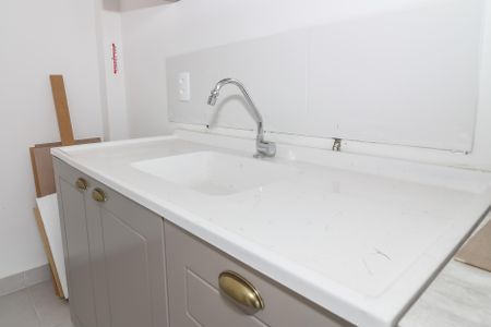 Cozinha de apartamento para alugar com 1 quarto, 27m² em Parque Industrial Tomas Edson, São Paulo
