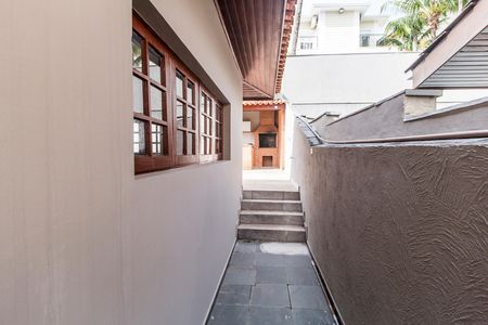 Casa de condomínio para alugar com 350m², 3 quartos e 2 vagasCorredor