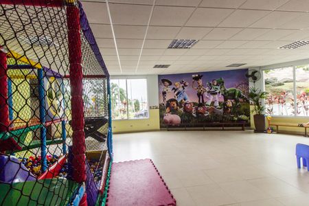 Casa de condomínio para alugar com 350m², 3 quartos e 2 vagasBrinquedoteca