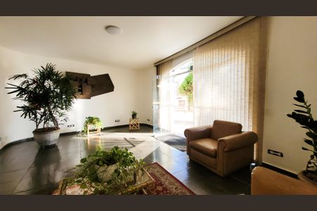 Apartamento à venda com 85m², 3 quartos e 1 vaga Apartamento à venda com 85m², 3 quartos e 1 vagaHall social