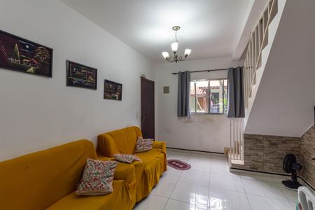 Casa de condomínio à venda com 65m², 2 quartos e 1 vagaSala