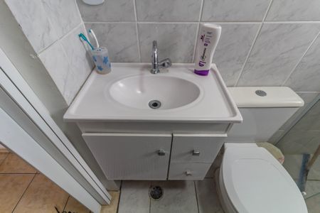 Casa de condomínio à venda com 65m², 2 quartos e 1 vagaBanheiro