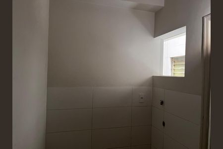 Apartamento à venda com 90m², 2 quartos e sem vaga Apartamento à venda com 90m², 2 quartos e sem vagaBanheiro de Serviço