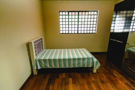 Casa à venda com 250m², 4 quartos e 2 vagasQuarto 2