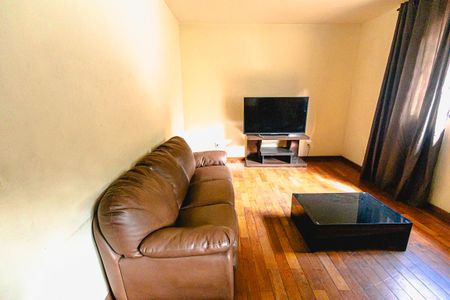 Casa à venda com 250m², 4 quartos e 2 vagasQuarto 1