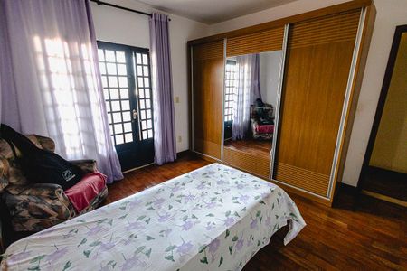 Casa à venda com 250m², 4 quartos e 2 vagasQuarto 3