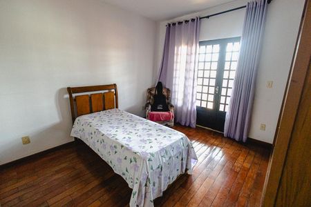 Casa à venda com 250m², 4 quartos e 2 vagasQuarto 3