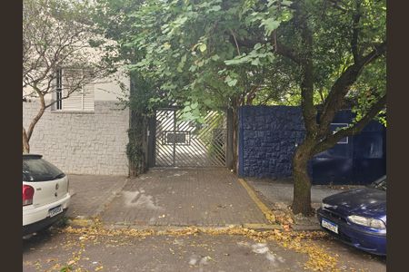 Casa à venda com 90m², 1 quarto e 1 vaga Casa à venda com 90m², 1 quarto e 1 vagaFachada