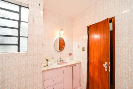 Casa à venda com 270m², 3 quartos e 6 vagas Casa à venda com 270m², 3 quartos e 6 vagasBanheiro da Suíte