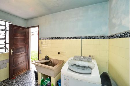 Casa à venda com 270m², 3 quartos e 6 vagas Casa à venda com 270m², 3 quartos e 6 vagasÁrea de Serviço