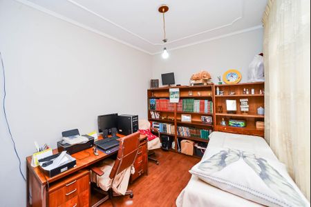 Casa à venda com 270m², 3 quartos e 6 vagas Casa à venda com 270m², 3 quartos e 6 vagasEscritório