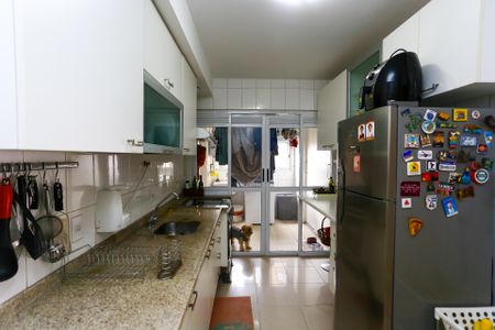 Apartamento à venda com 95m², 2 quartos e 2 vagasCozinha