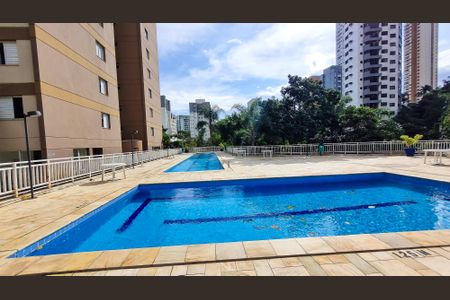 Apartamento à venda com 95m², 2 quartos e 2 vagasÁrea comum - Piscina