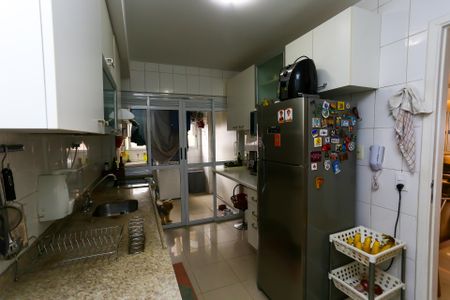 Apartamento à venda com 95m², 2 quartos e 2 vagasCozinha