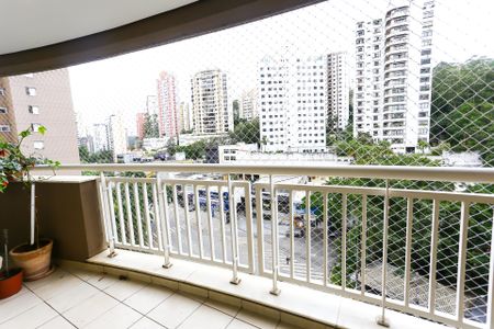Apartamento à venda com 95m², 2 quartos e 2 vagasVaranda