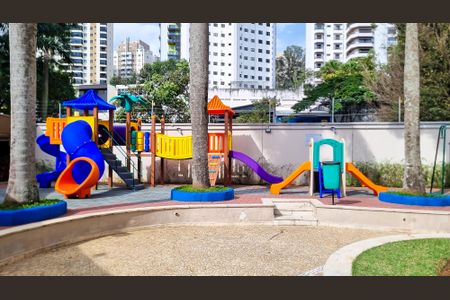 Apartamento à venda com 95m², 2 quartos e 2 vagasÁrea comum - Playground