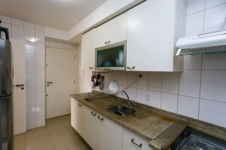 Apartamento à venda com 95m², 2 quartos e 2 vagasCozinha
