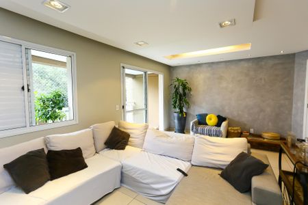 Apartamento à venda com 95m², 2 quartos e 2 vagasSala