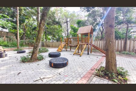 Apartamento à venda com 95m², 2 quartos e 2 vagasÁrea comum - Playground