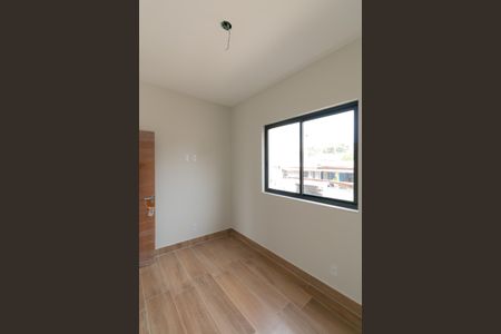 Casa à venda com 140m², 3 quartos e 4 vagas Casa à venda com 140m², 3 quartos e 4 vagasQuarto 2