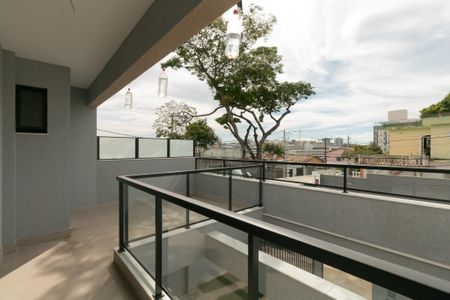 Casa à venda com 140m², 3 quartos e 4 vagas Casa à venda com 140m², 3 quartos e 4 vagasVaranda da Suíte