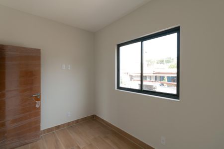 Casa à venda com 140m², 3 quartos e 4 vagas Casa à venda com 140m², 3 quartos e 4 vagasQuarto 2