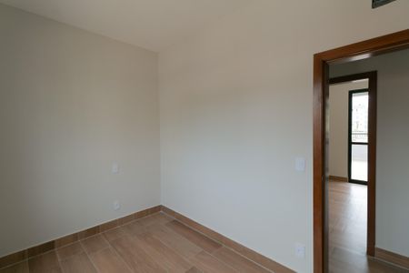 Casa à venda com 140m², 3 quartos e 4 vagas Casa à venda com 140m², 3 quartos e 4 vagasQuarto 2