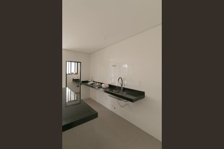 Casa à venda com 184m², 3 quartos e 2 vagasSala/Cozinha 