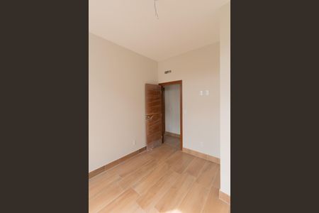 Casa à venda com 184m², 3 quartos e 2 vagasSuite