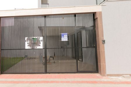 Casa à venda com 184m², 3 quartos e 2 vagasPlaquinha 