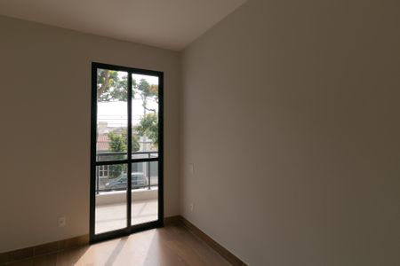 Casa à venda com 184m², 3 quartos e 2 vagasQuarto 2
