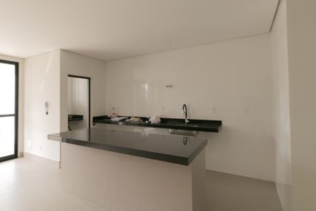 Casa à venda com 184m², 3 quartos e 2 vagasSala/Cozinha 
