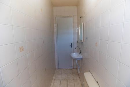 Casa à venda com 50m², 2 quartos e 1 vaga Casa à venda com 50m², 2 quartos e 1 vagaBanheiro