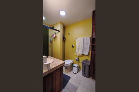 Apartamento à venda com 87m², 2 quartos e 2 vagasBanheiro Social