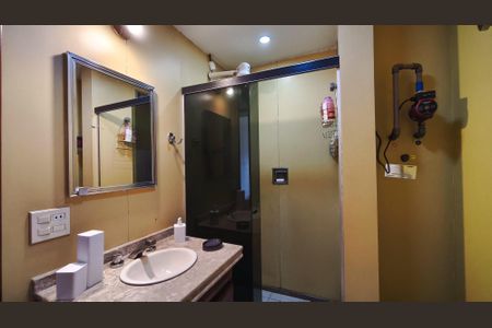 Apartamento à venda com 87m², 2 quartos e 2 vagasBanheiro Social