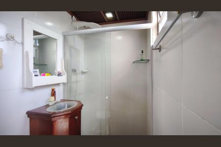 Apartamento à venda com 87m², 2 quartos e 2 vagasBanheiro da Suíte