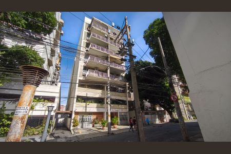 Apartamento à venda com 87m², 2 quartos e 2 vagasFachada e portaria