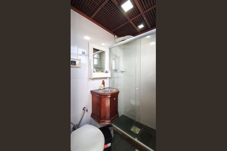 Apartamento à venda com 87m², 2 quartos e 2 vagasBanheiro da Suíte