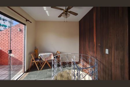 Apartamento à venda com 87m², 2 quartos e 2 vagasHall social