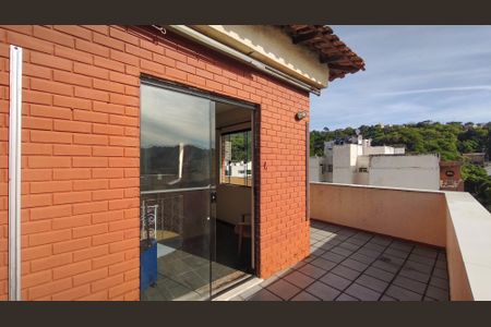 Apartamento à venda com 87m², 2 quartos e 2 vagasTerraço