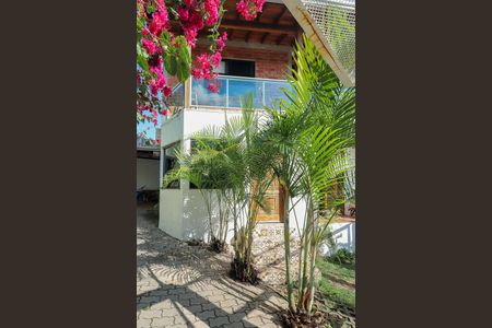 Casa à venda com 130m², 3 quartos e 3 vagasFachada