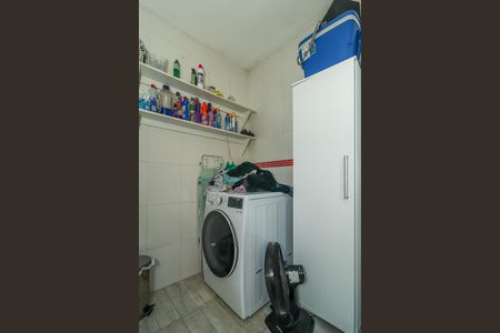 Casa à venda com 130m², 3 quartos e 3 vagasÁrea de Serviço