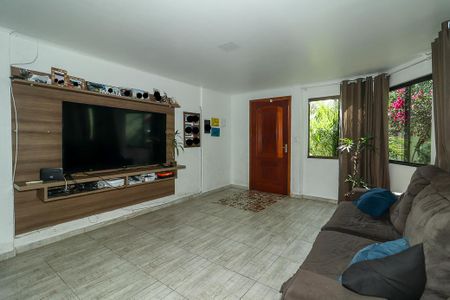 Casa à venda com 130m², 3 quartos e 3 vagasSala