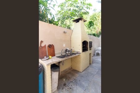 Apartamento para alugar com 65m², 2 quartos e 1 vagaÁrea comum - Churrasqueira